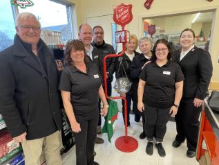 Mayor Scott, councillors support Salvation Army kettle campaign launch